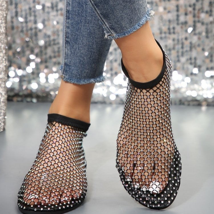 Rhinestone-Embellished Summer Flat Sandals for Women with Round Toe Design